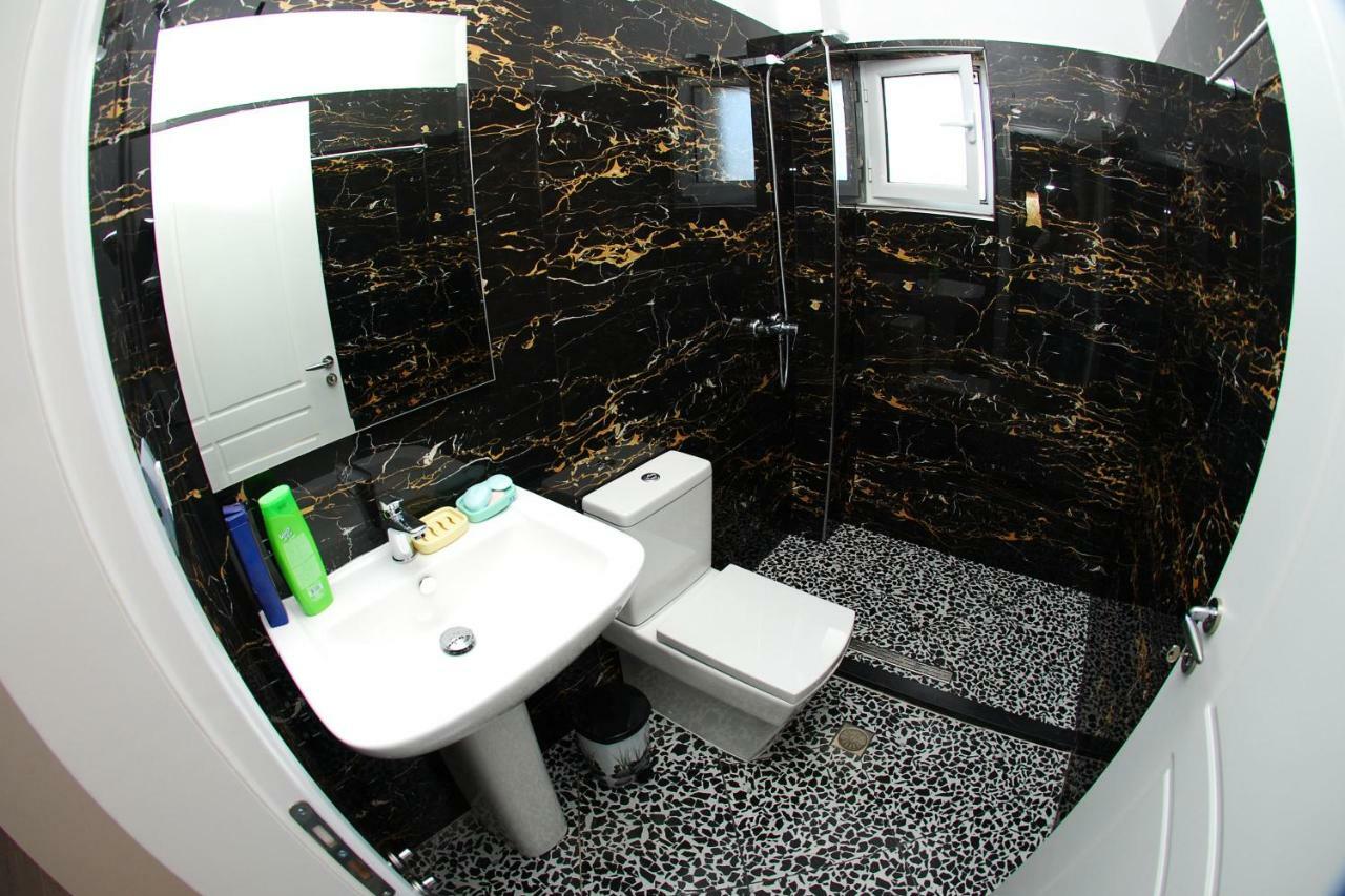 Rafail'S Apartment Sarande Ngoại thất bức ảnh